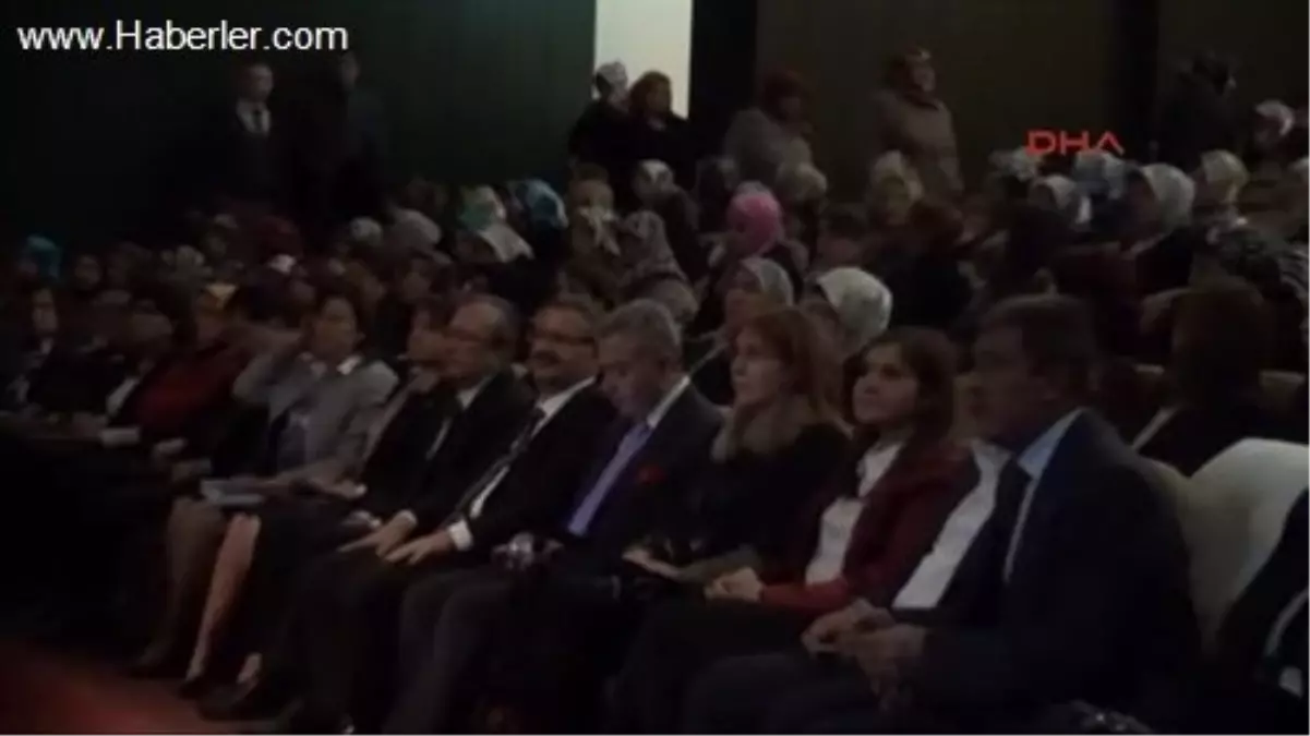 Gaziantep\'te, Siyasette Kadın Konulu Panel Düzenlendi