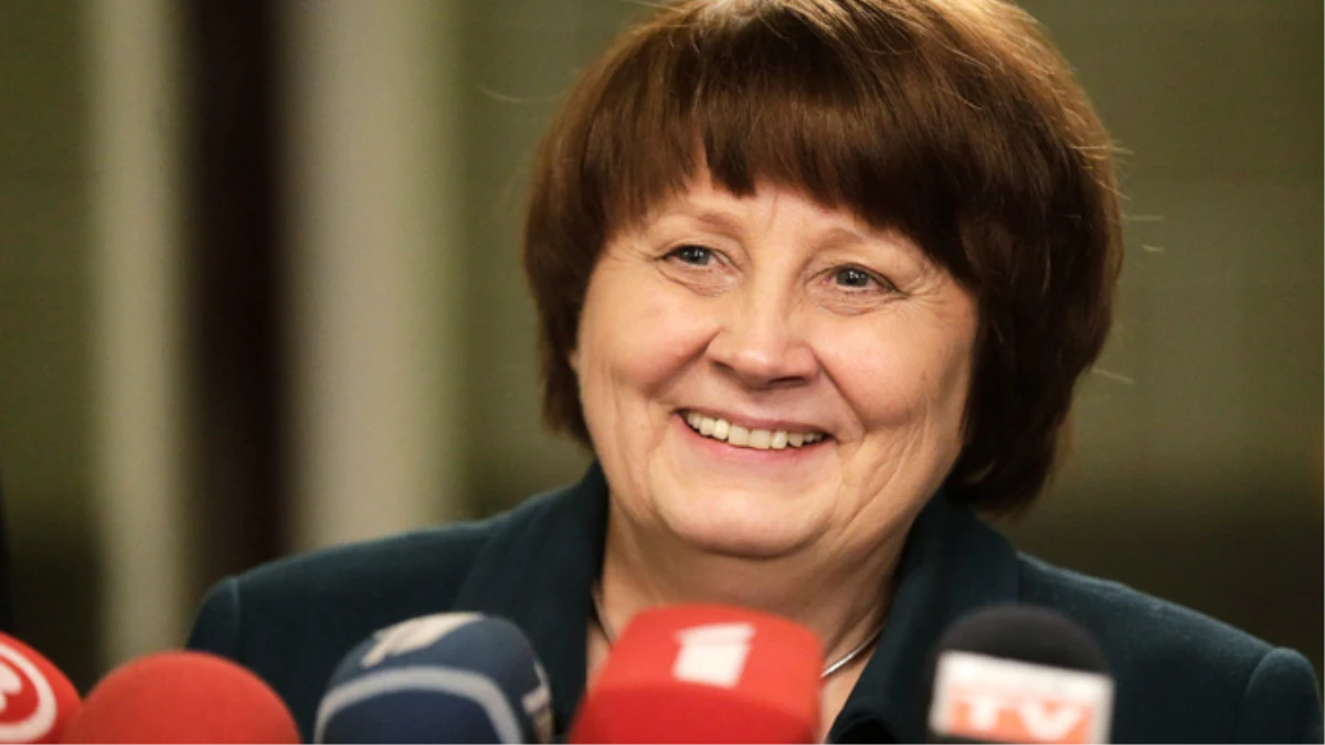 Letonya\'da Kadın Başbakan Dönemi
