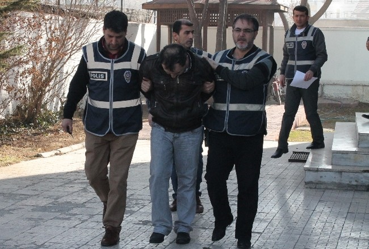 Maskeli Banka Soyguncuları Tutuklandı