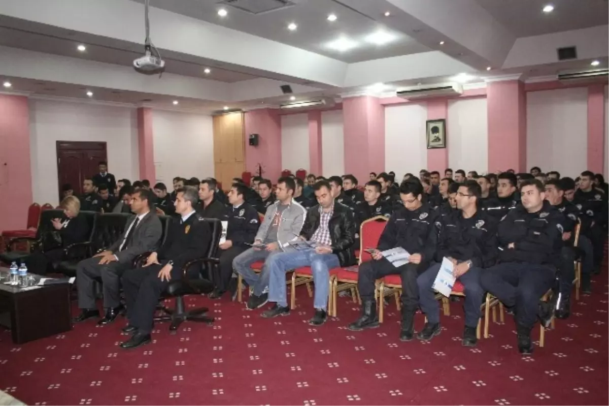 Şanlıurfa\'da Polislere Öfke Yönetimi Semineri Verildi