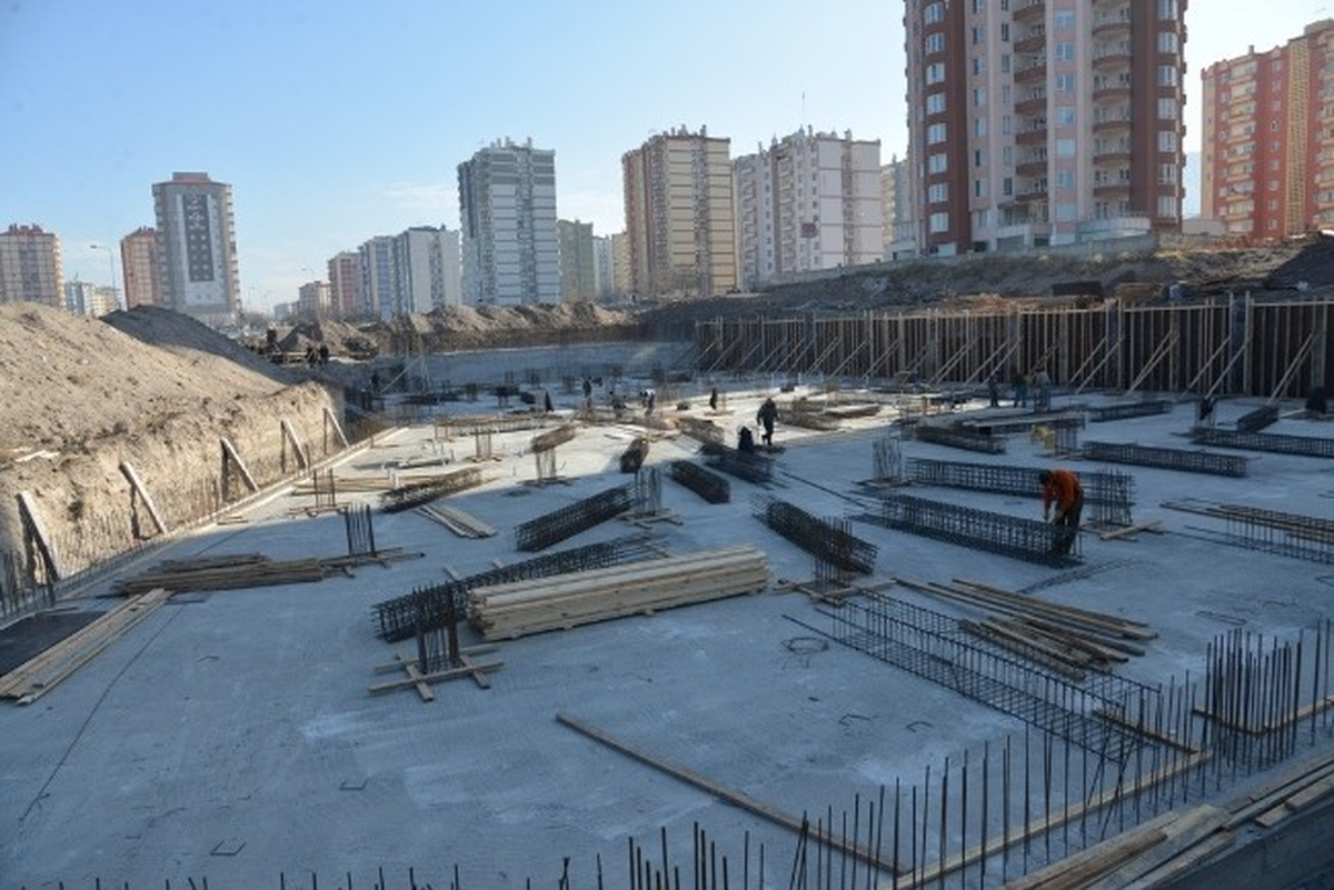 Tınaztepe Sosyal ve Spor Tesislerin İnşaatı Hızla Devam Ediyor