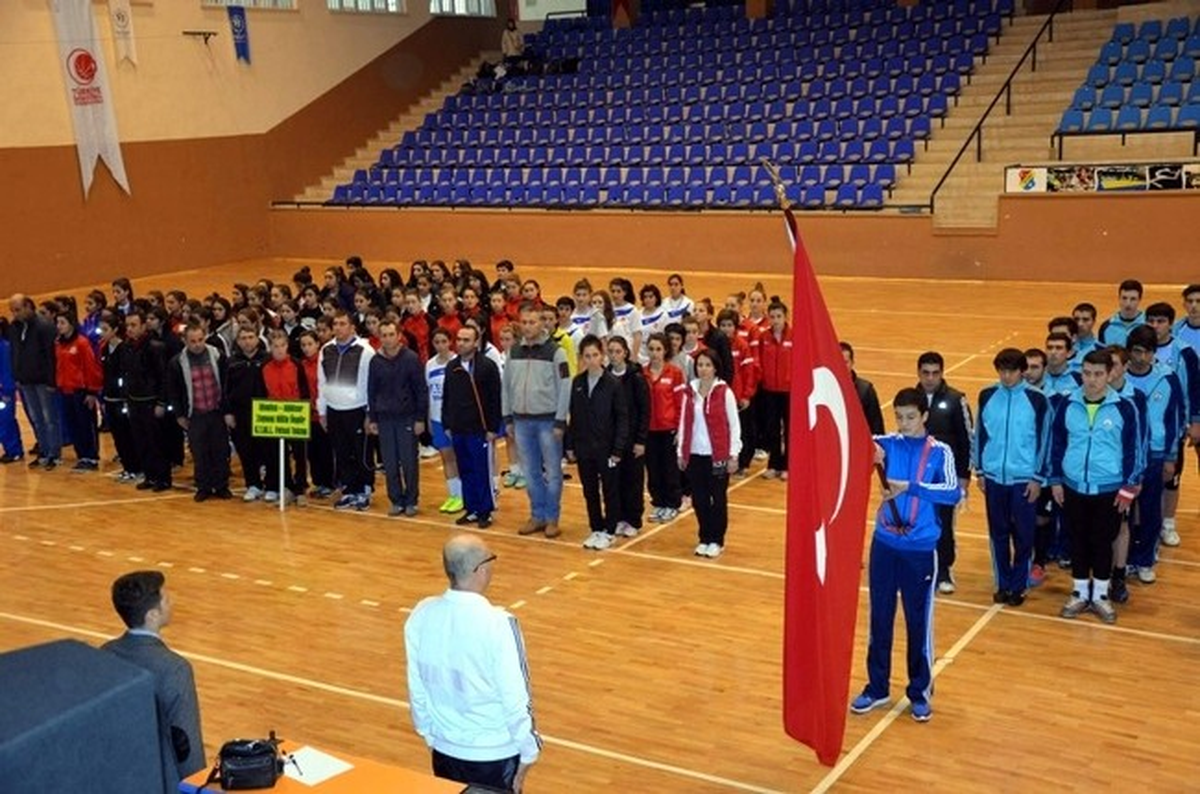 Futsal Yarı Final Müsabakaları Aydın\'da Başladı