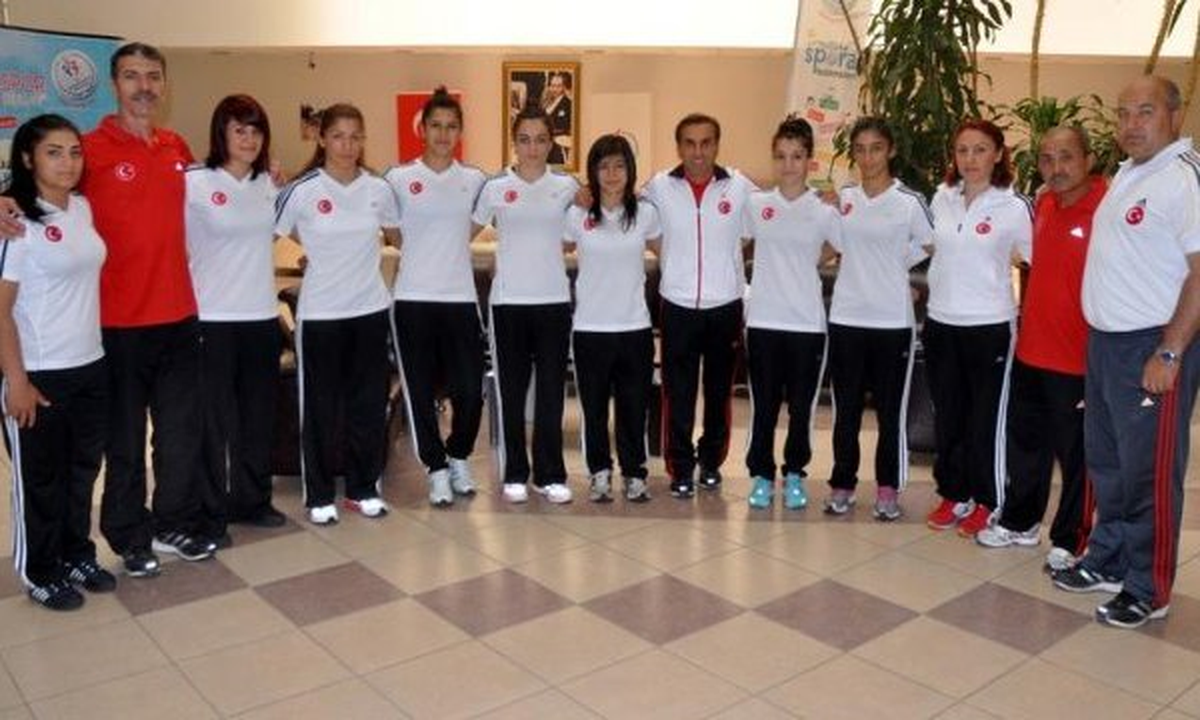 "Avrupa Şampiyonası\'nda İki Madalya Almayı Hedefliyoruz"