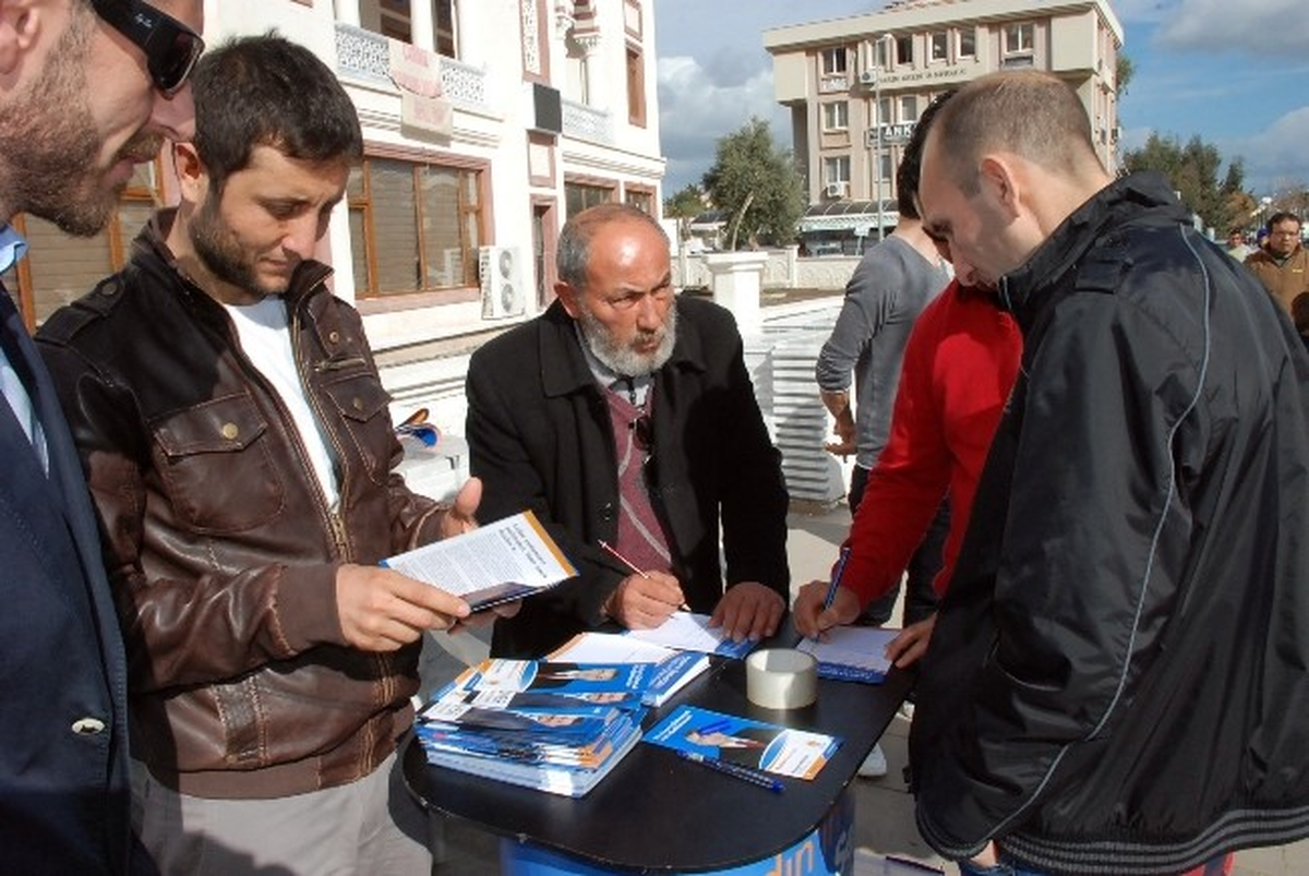 AK Parti Didimlilerin Önerilerini Kayıt Altına Alıyor