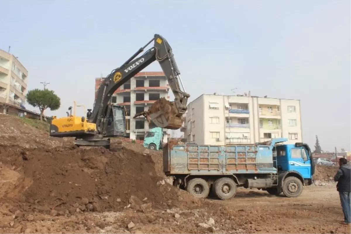 Bergama Belediyesi Katlı Otopark Kazandırıyor