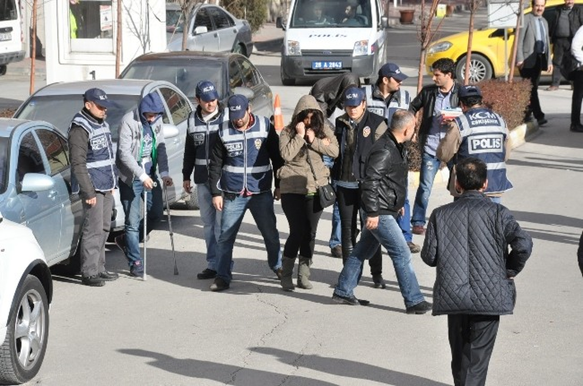 Eskişehir\'de Uyuşturucu Operasyonu