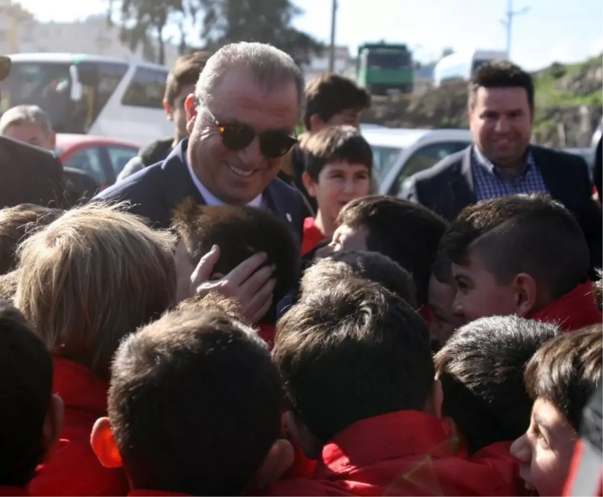 Fatih Terim Altınordu\'yu Ziyaret Etti