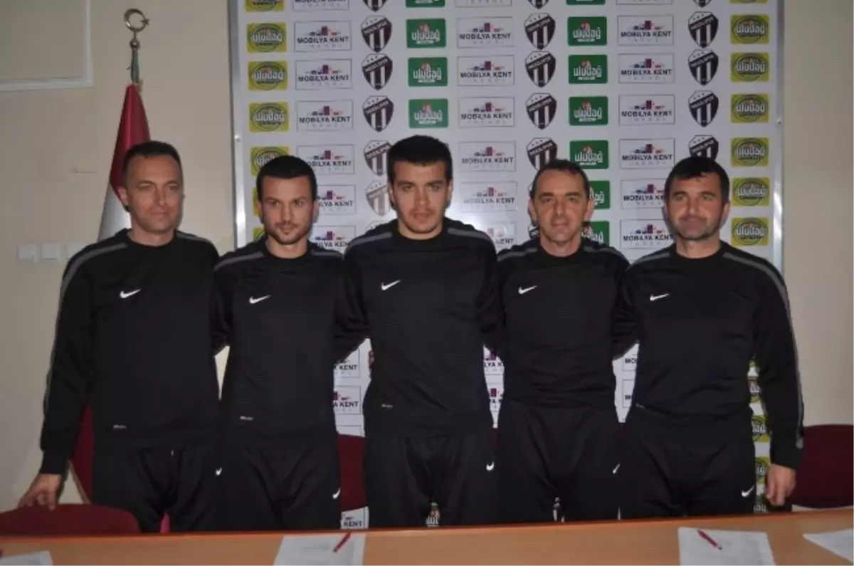 İnegölspor\'da Teknik Heyet İmzayı Attı