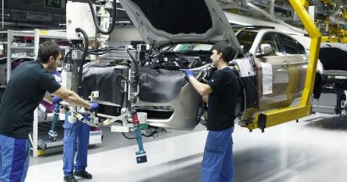 İngiltere\'de Otomotiv Üretimi Son 6 Yılın Zirvesinde
