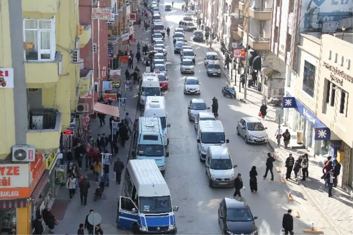 Sakarya\'da Trafiğe Kayıtlı Araç Sayısı 210 Bini Geçti