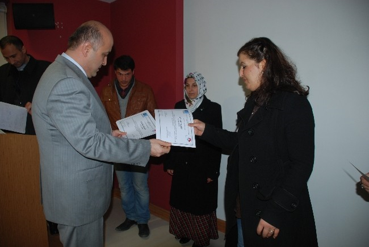 Uygulamalı Girişimcilik Kursu Sertifikaları Verildi