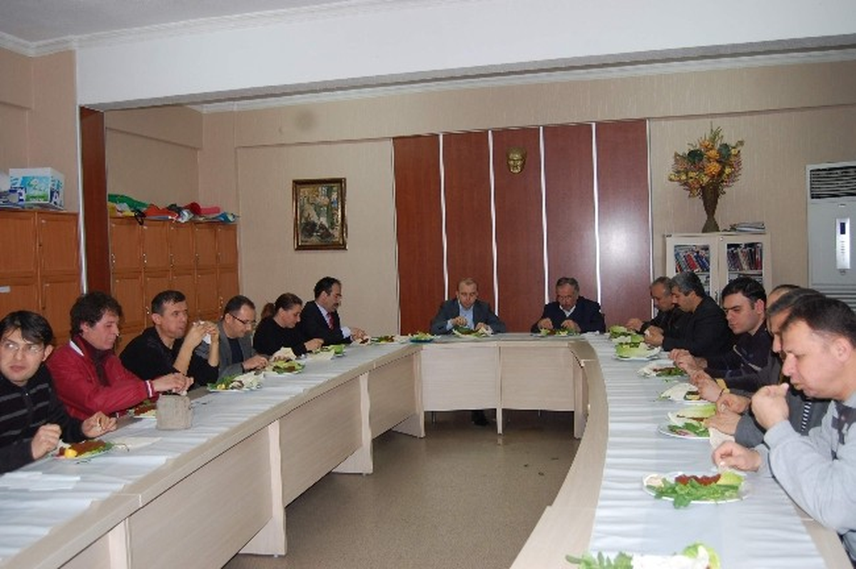 Vali Yardımcısı Süzen, Öğretmenleri Tebrik Etti