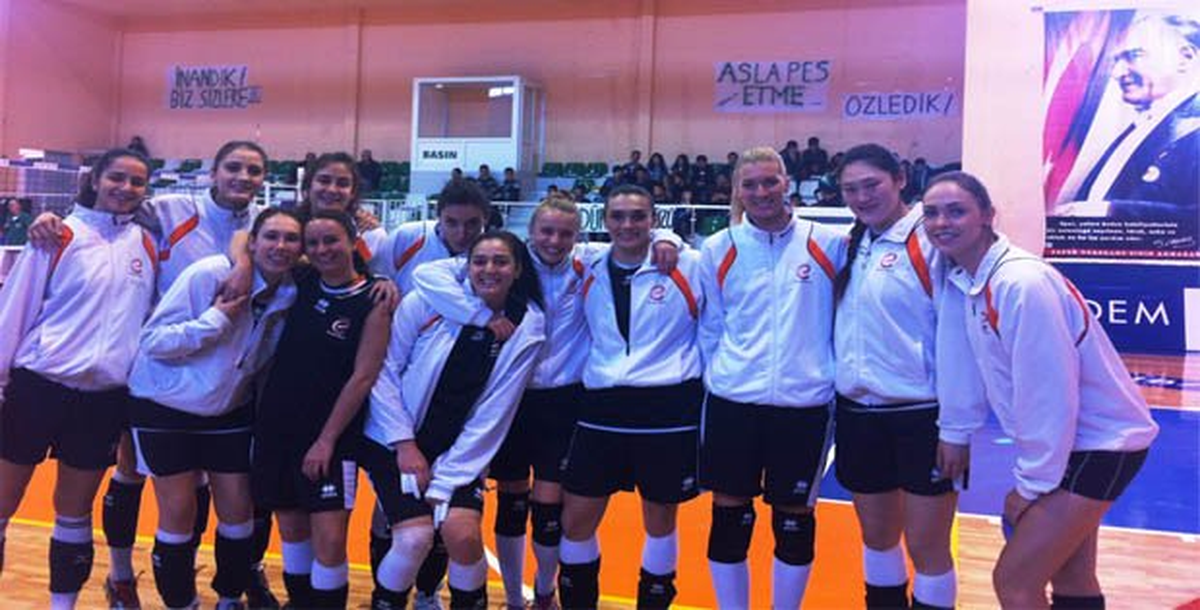 Voleybol: Acıbadem Bayanlar Ligi