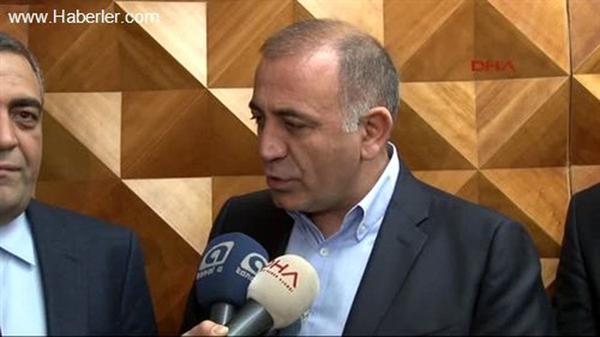 Ara Güler\'i Ziyaret Eden Gürsel Tekin\'den Gündemle İlgili Açıklamalar