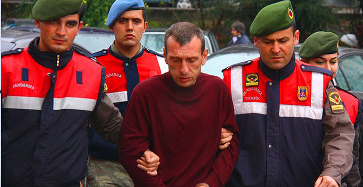 Babasını Öldürdü "Namus İçin" Dedi