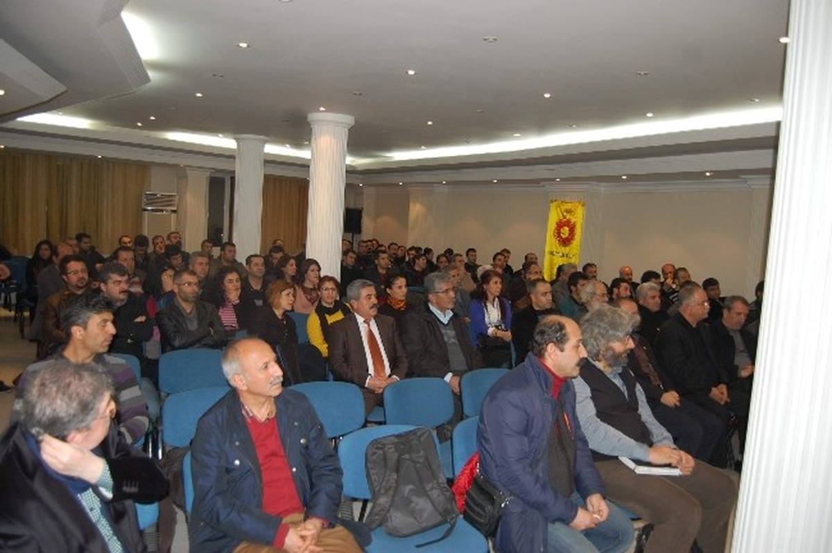Eğitim-Sen\'den, Türkiyede Memur Sendikacılığı Konulu Panel