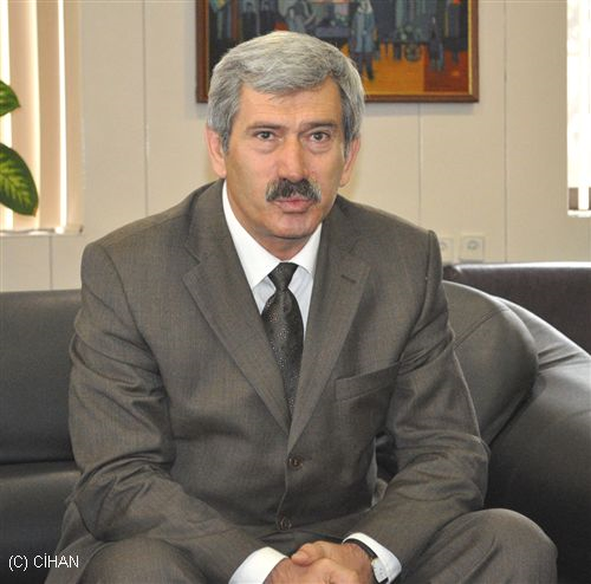 MHP\'li Çetin: AKP Hükümeti Türkiye\'yi Ortadoğu Bataklığına Sokmuştur