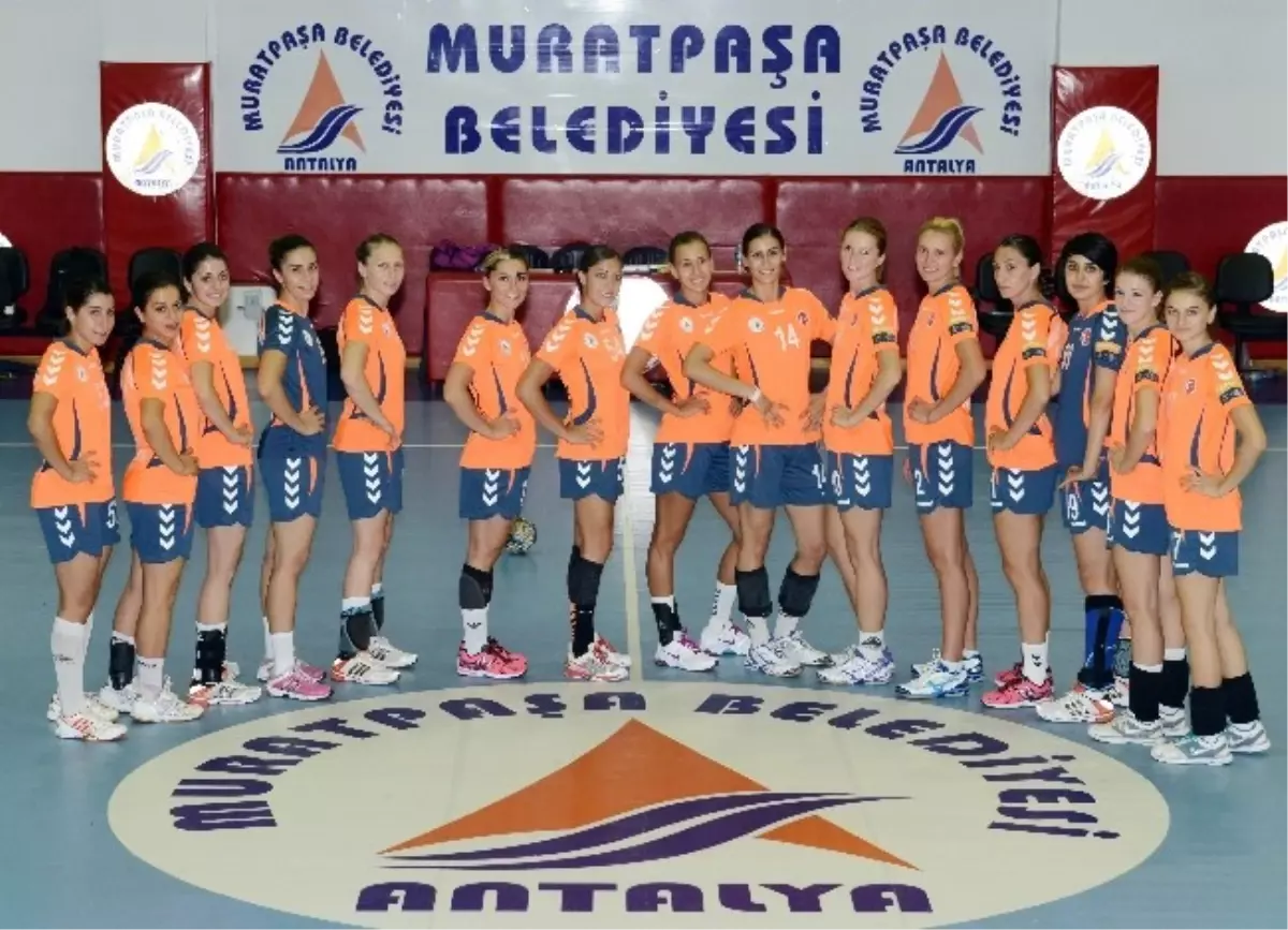 Muratpaşa Belediyespor, İzmir\'i Ağırlıyor