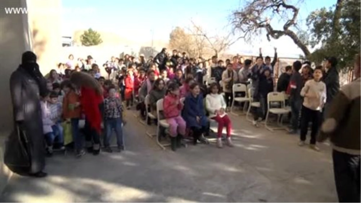 Mardin\'de Suriyeli Çocuklar İçin Okul Açıldı