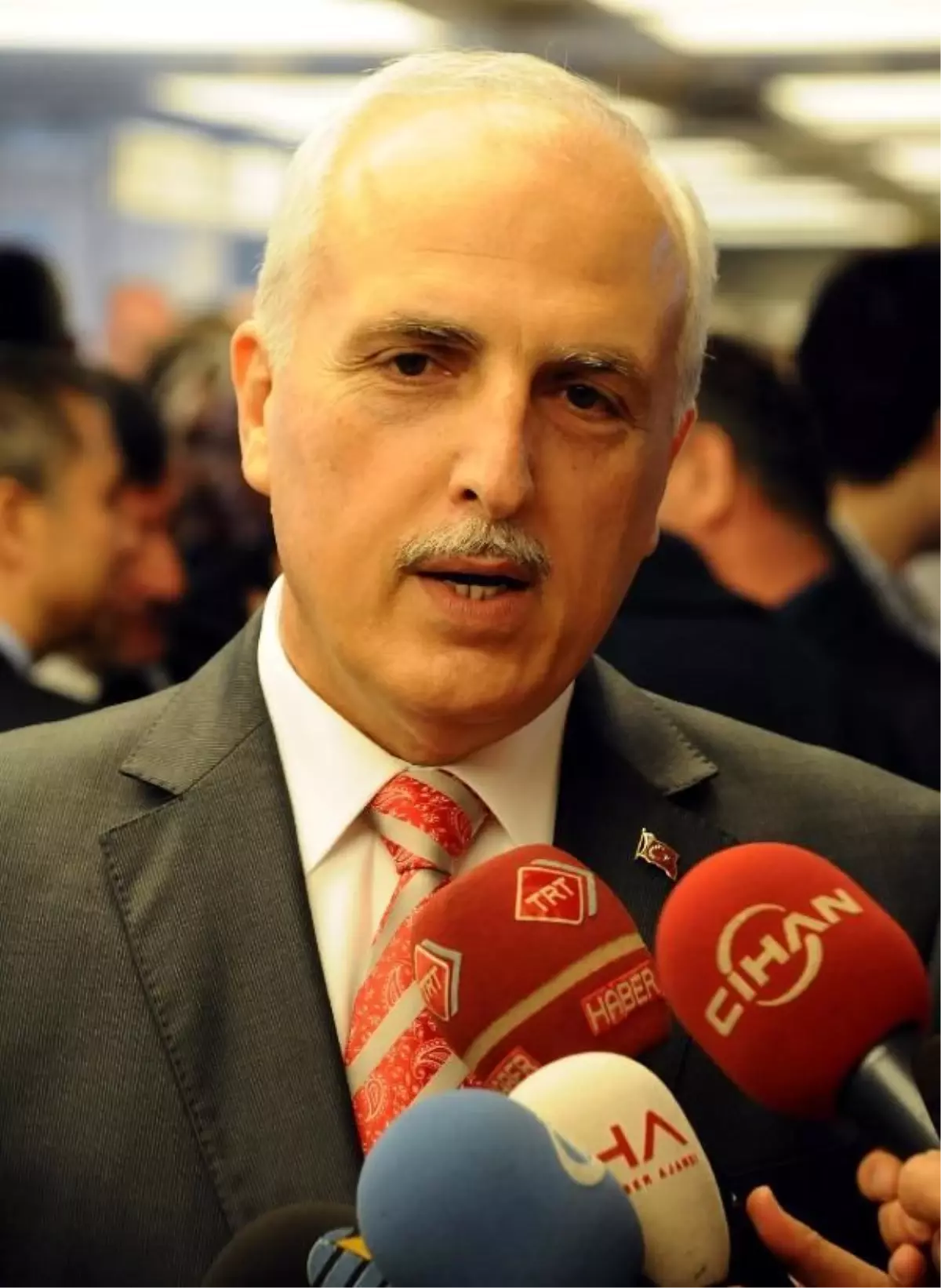 Vali Mutlu: "Köprüdeki Kısıtlama Süresinin 3 Saate İndirilmesi Trafiği Arapsaçına Çevirir"