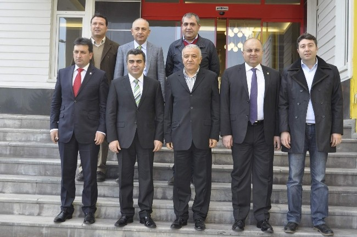 Vali Orhan Düzgün\'den Kayserispor\'a Moral Ziyareti