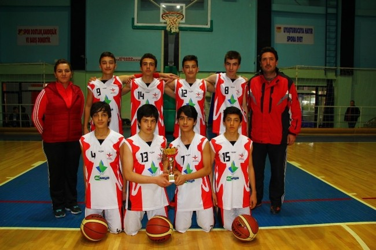Erzincan\'da Yıldızlar Basketbol Müsabakaları Tamamlandı