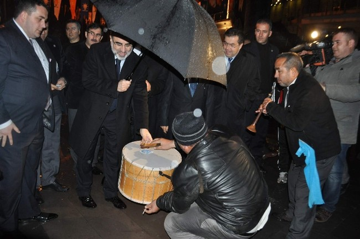 AK Parti, Kayseri\'deki Belediye Başkan Adaylarını Tanıttı