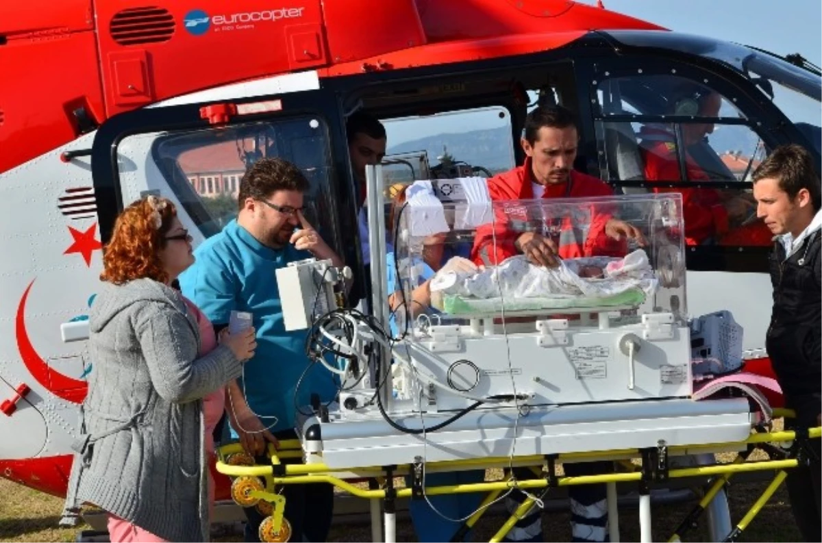 Ambulans Helikopter Ayşe Bebeği Yaşatmak İçin Havalandı
