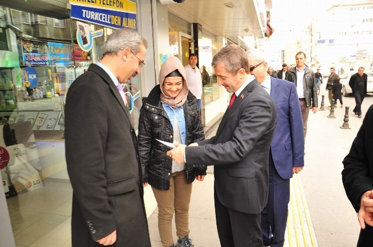 Başkan Tahmazoğlu Karagöz Esnafıyla Bir Araya Geldi