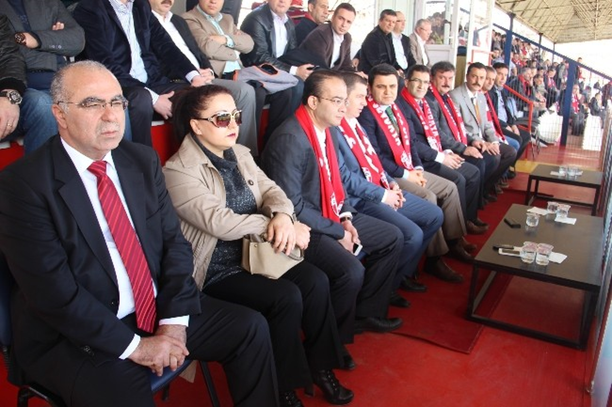 Çanspor Stadı Galibiyetle Açtı