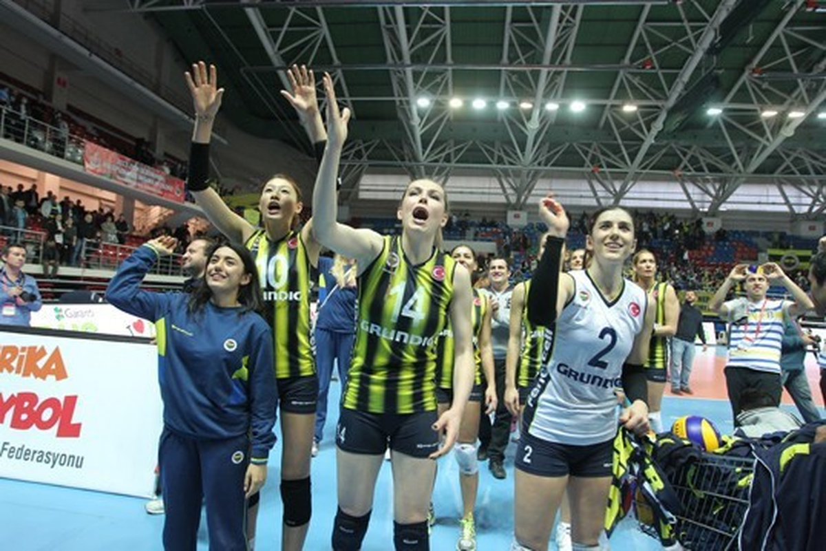 Fenerbahçe, Vakıfbank\'ın Rekorunu Tarihe Gömdü