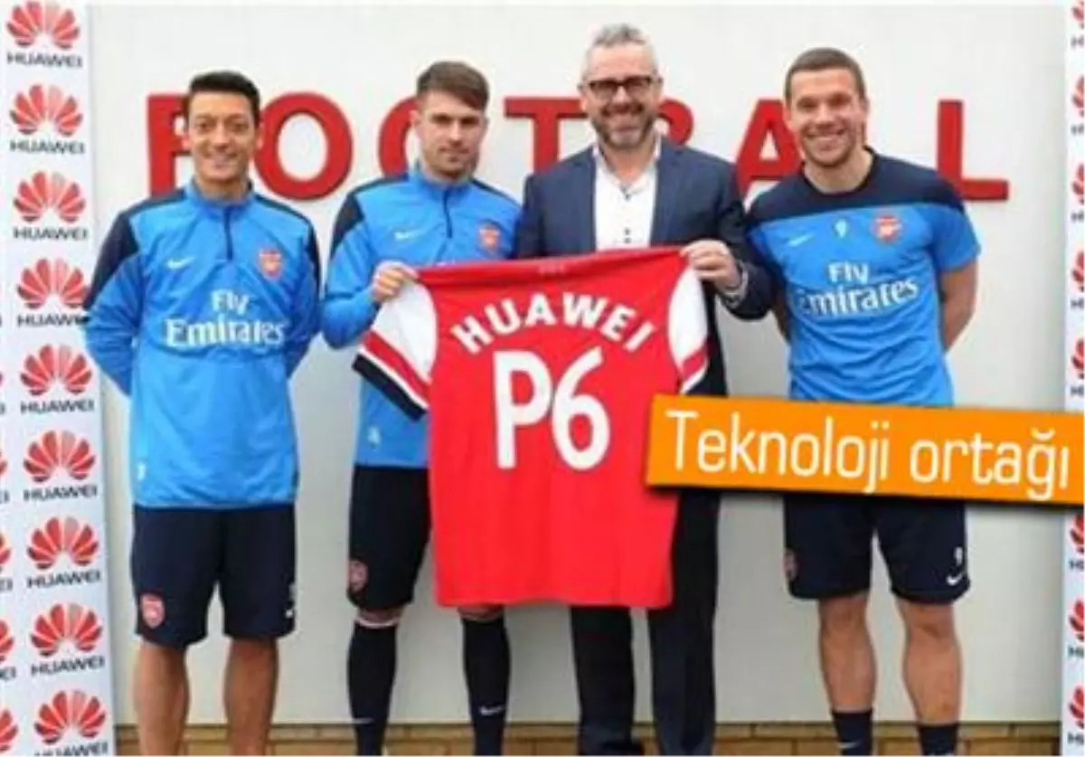 Huawei, Arsenal\'e Sponsor Oldu