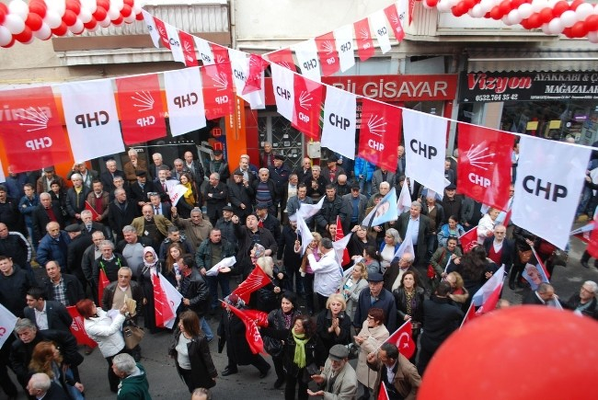 Karayalçın, Mudanya\'da CHP Seçim Bürosunu Açtı