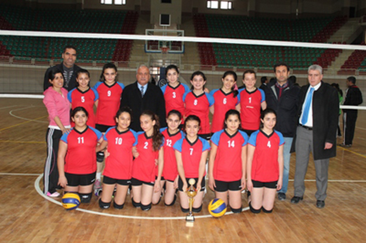 Kızlarda Şampiyon İ.M.K.B
