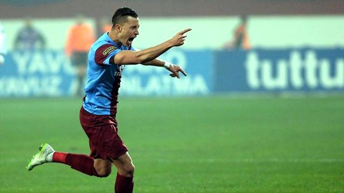 Ligin En Verimli Golcüsü Emre Güral
