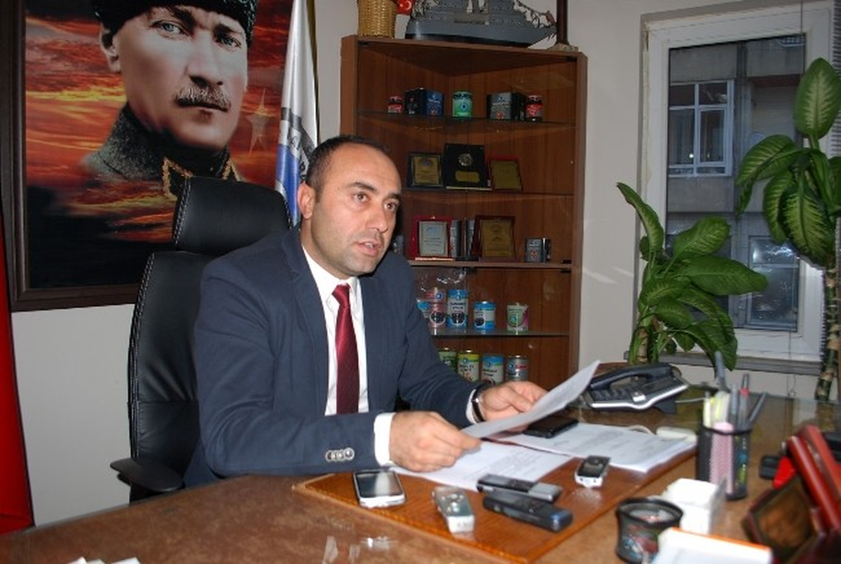 Mudanya Zeytin Kooperatifi Çiftçilere Gübre Dağıtıyor