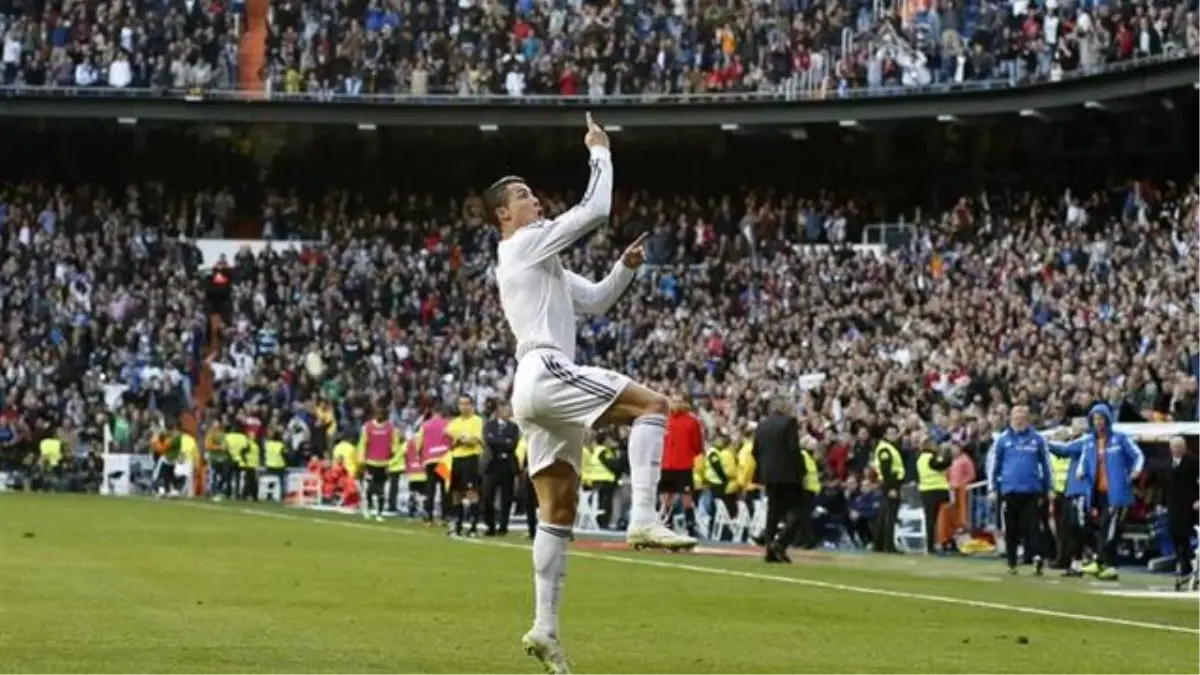 Real Madrid - Granada 2-0 / Real Madrid İkinci Yarıda Uyandı