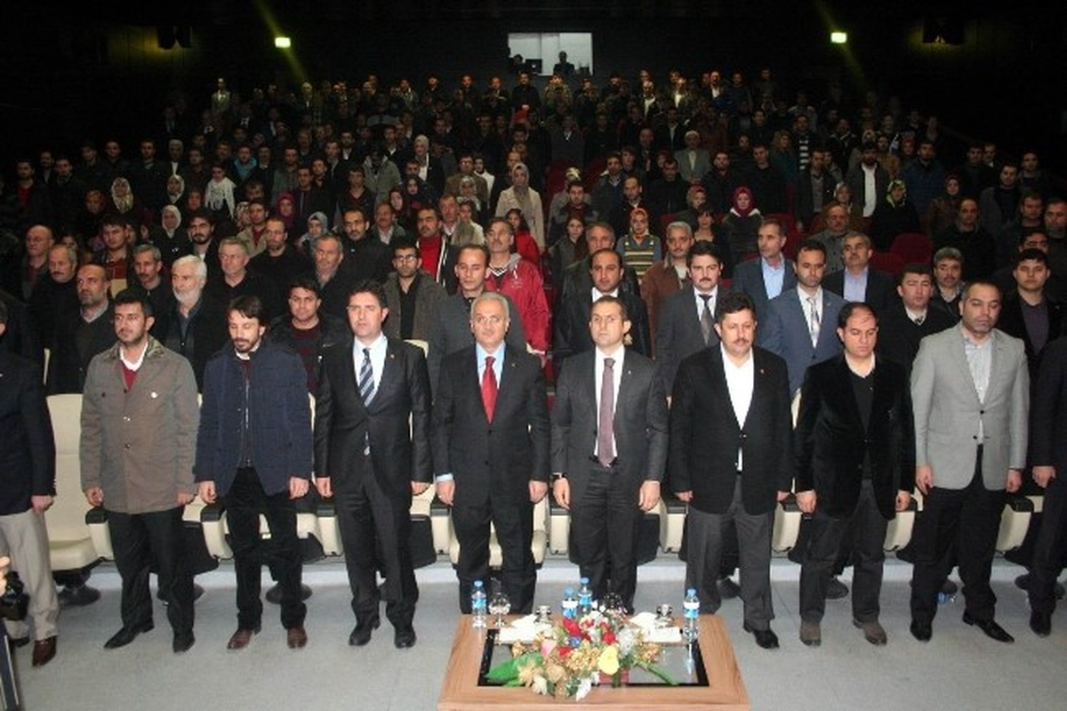 Erzincan\'da "Birlik Zamanı" Konferansı Düzenlendi