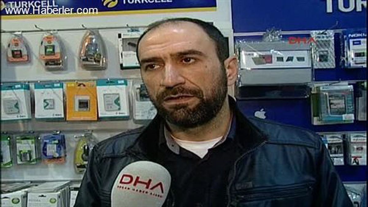 Fatih\'te Dün Bir Cep Telefonu Mağazasında Meydana Gelen Hırsızlık Olayında Toplam Değeri 35 Bin...