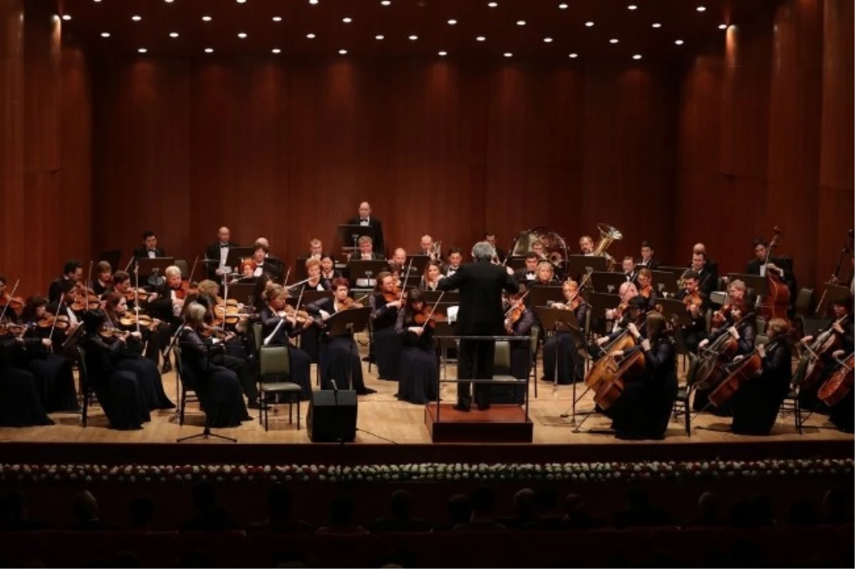 Kazakistan Karagandı Senfoni Orkestrası Konseri