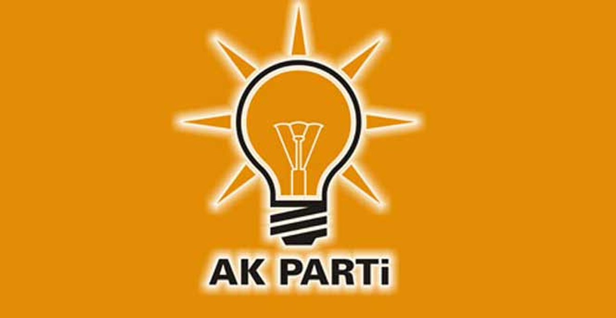 AK Parti Çukurca İlçe Başkanının Aracı Yakıldı