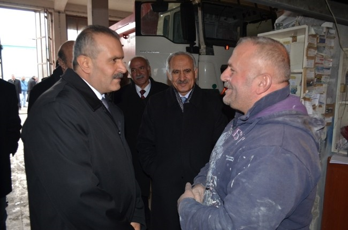 AK Parti\'li Kayatürk\'ten Van\'da Esnaf Ziyareti