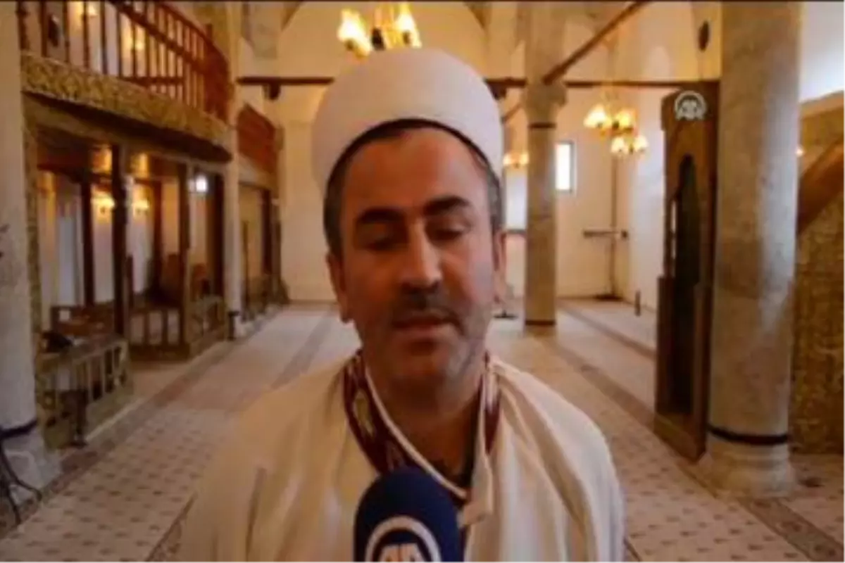 Cami Kubbesinde "Hazreti İsa ve Havari" Figürleri