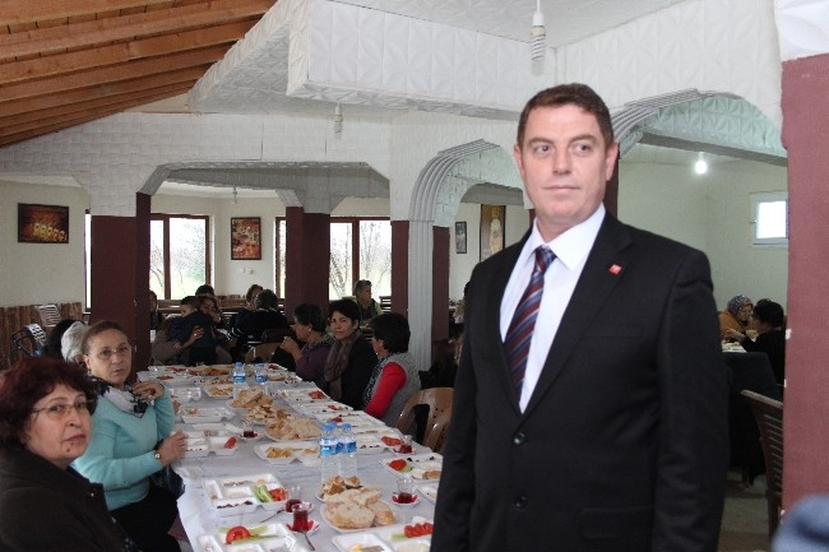 CHP\'li Başkan Adayından Kadınlara Kahvaltı