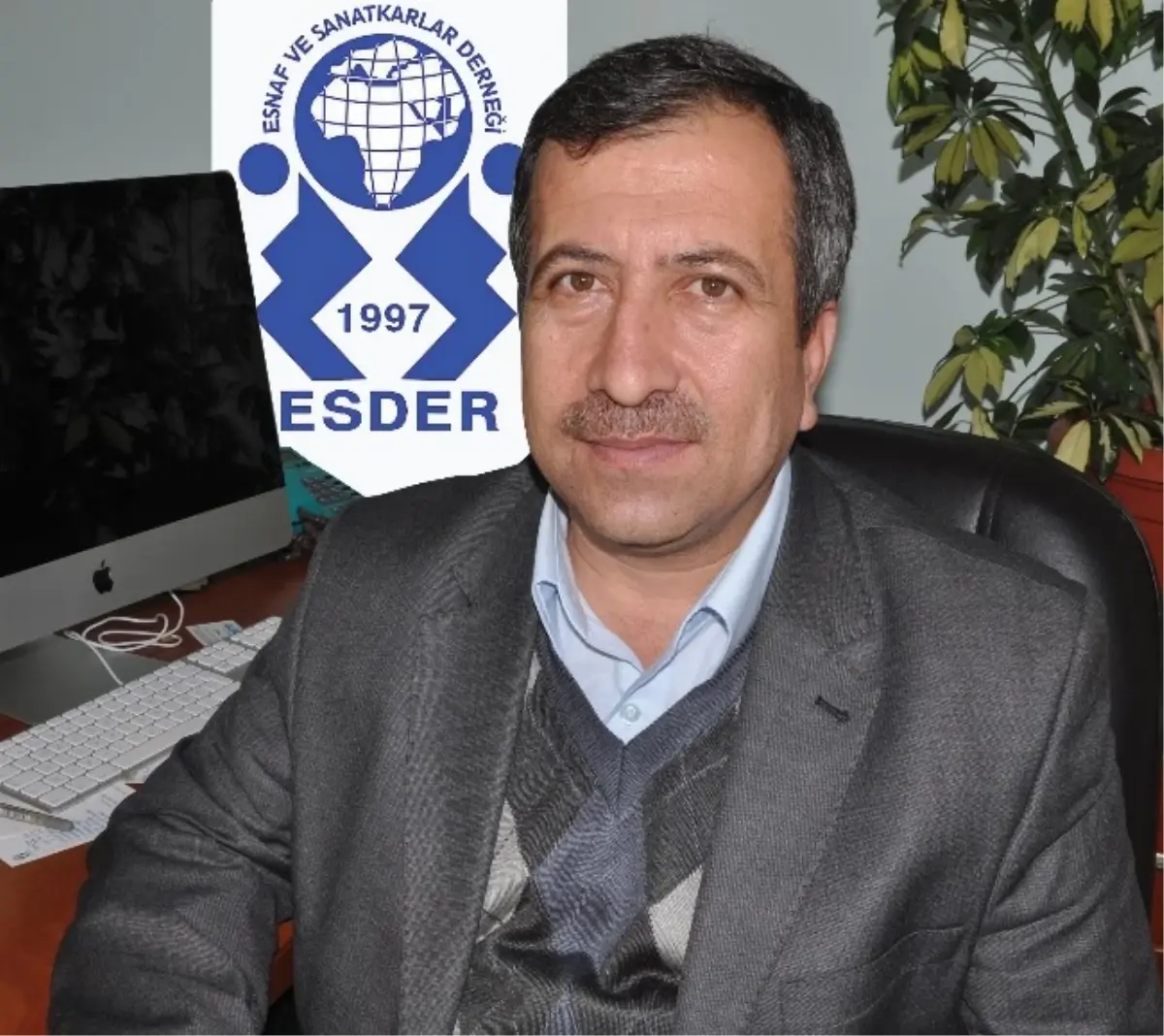 Esder Şube Başkanı Çevik, "Esnaf Pos Cihazını Alamadı"