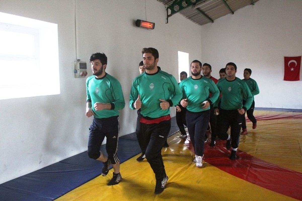 Kayseri Şekerspor Güreş Takımı, Olimpiyatlara Hazırlanıyor