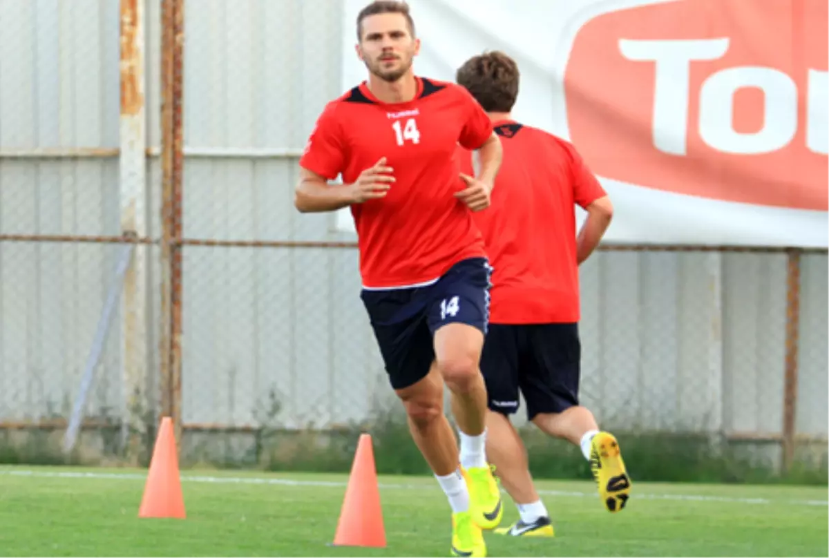 Torku Konyasporlu Tolga Ünlü: Talihsiz Bir Gol Yedik