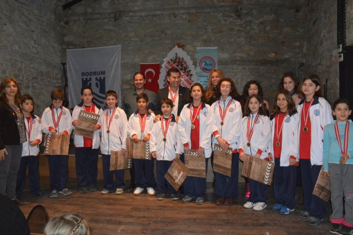Minik Kulaçlardan Başkan Kocadon\'a Teşekkür