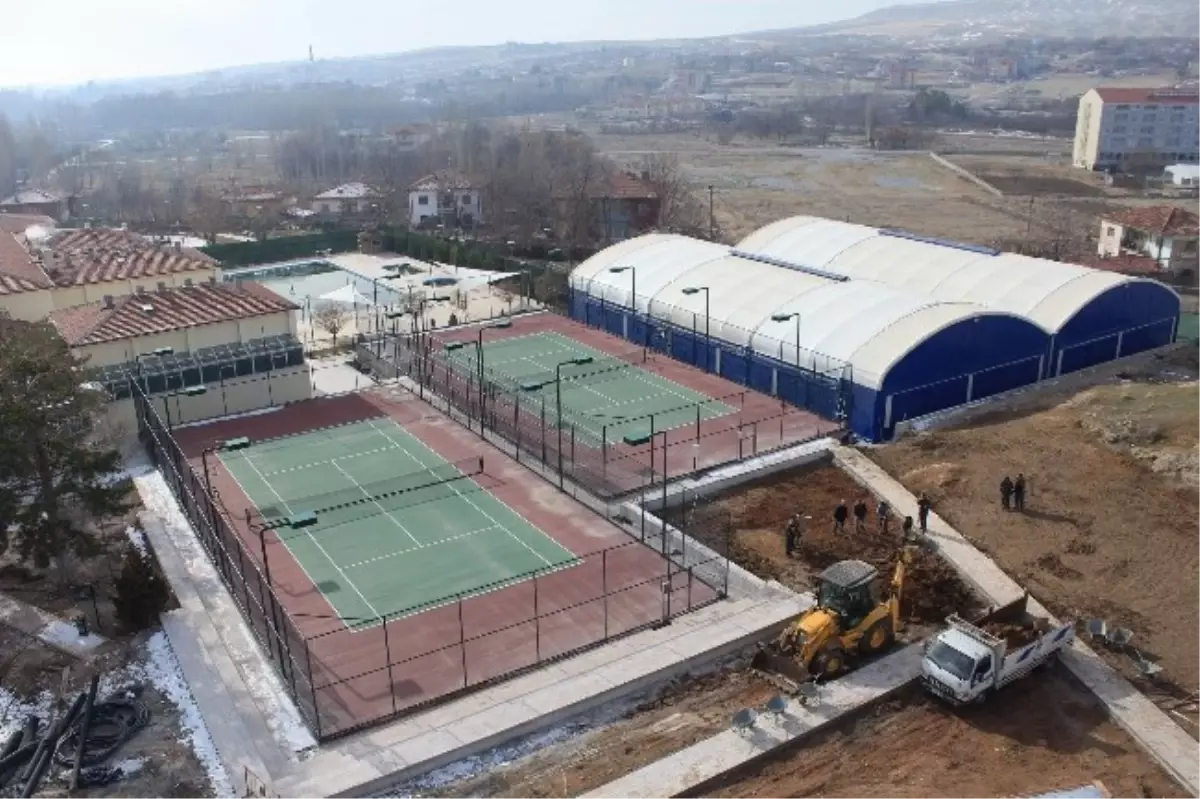 Tenis Kortları Jeotermalle Isınacak