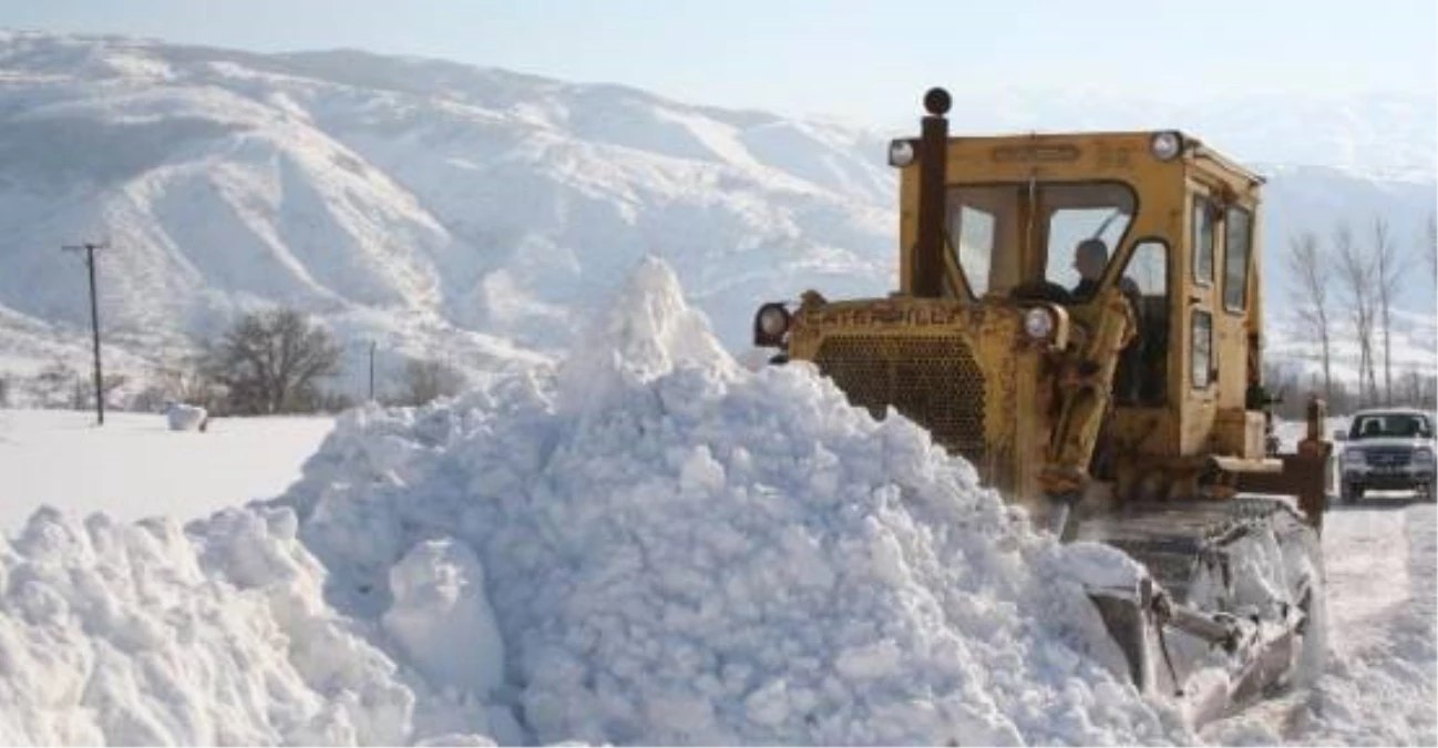 Doğu\'da 500 Köy Yolu Kardan Kapandı